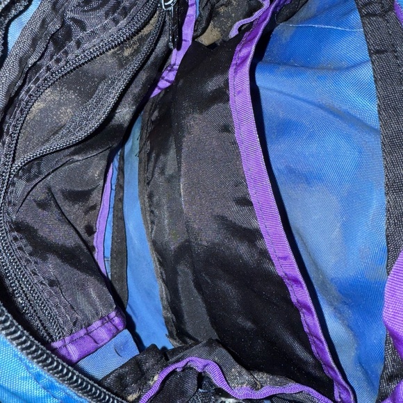 Vintage MEC Hiking Fanny Pack - Picture 7 of 7